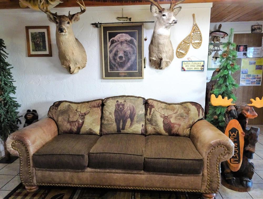 Eagle's Nest Motel